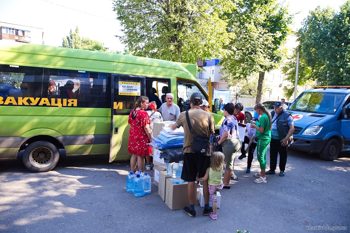 За перші десять днів з початку евакуації було вивезено 542 людини, зокрема 143 дитини.  Фото із сайту Харківської обласної військової адміністрації